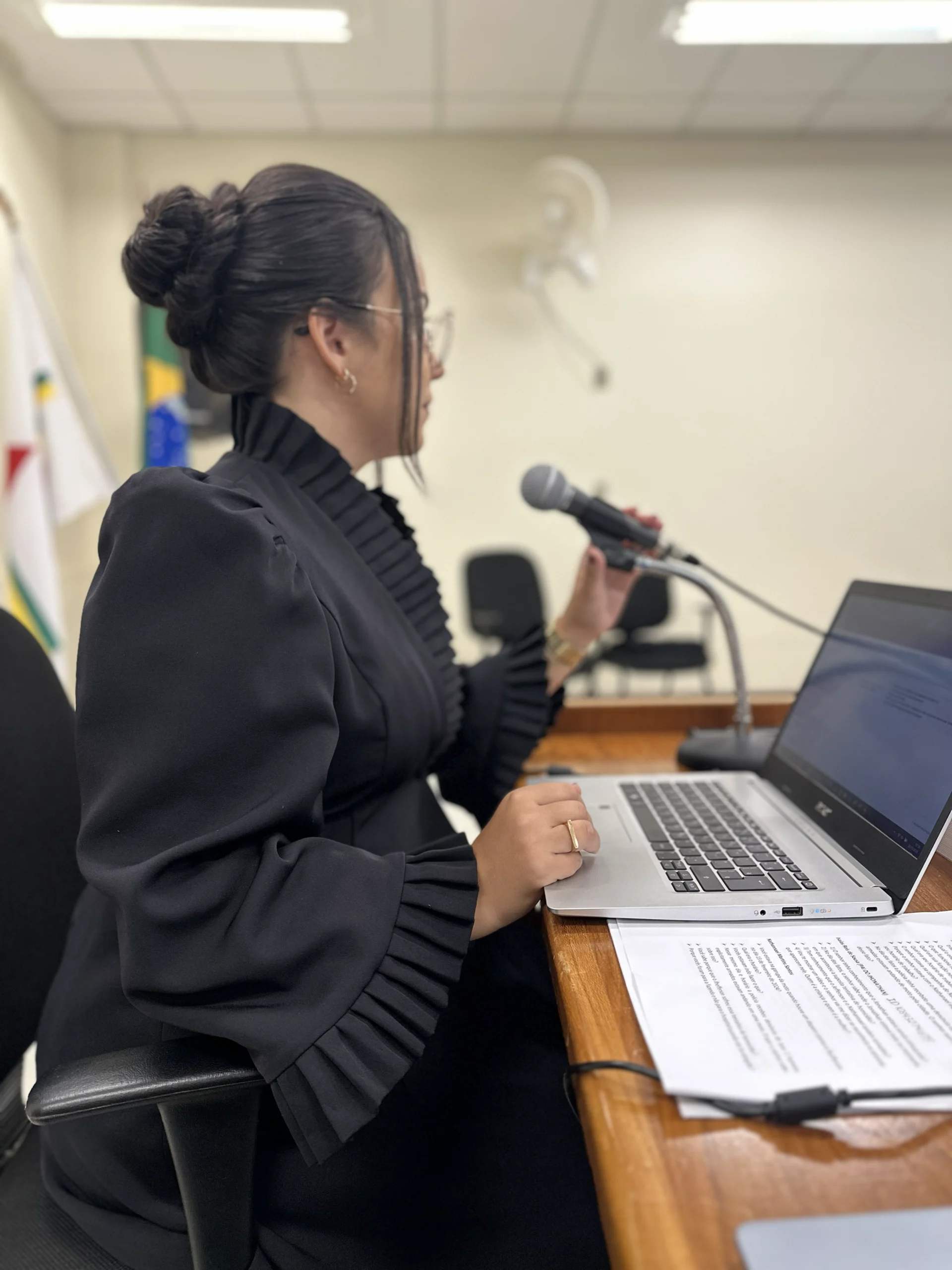 Amanda Garcia, advogada criminalista, em sustentação oral